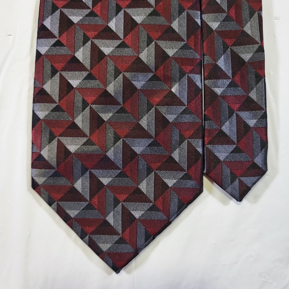 Joseph & Feiss Other - Vintage JOSEPH & FEISS Maroon and Gray Abstract Print Silk Tie